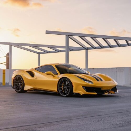 FERRARI 488
