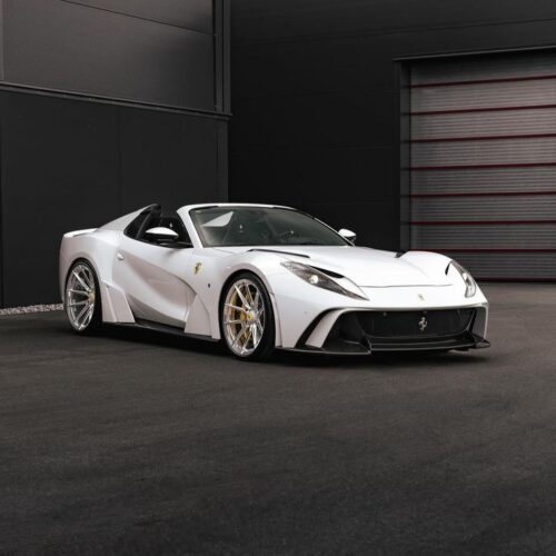 FERRARI 812
