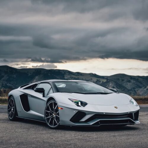 LAMBORGHINI AVENTADOR